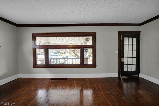 Building Photo - 1355 West Blvd