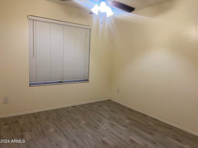 Building Photo - 21875 W Cocopah St