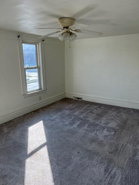 Building Photo - 722 Holland St