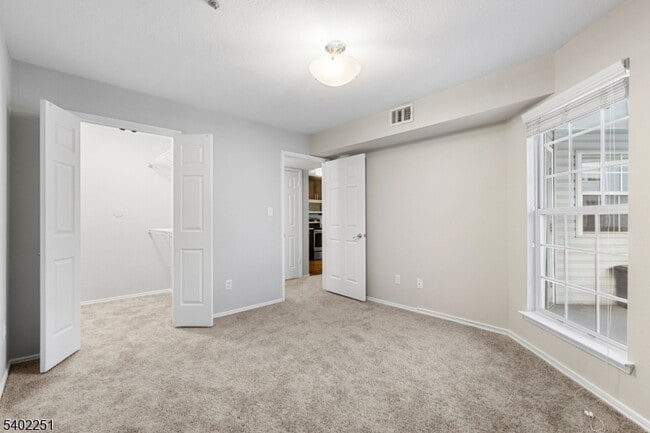 Building Photo - 690 NJ-23