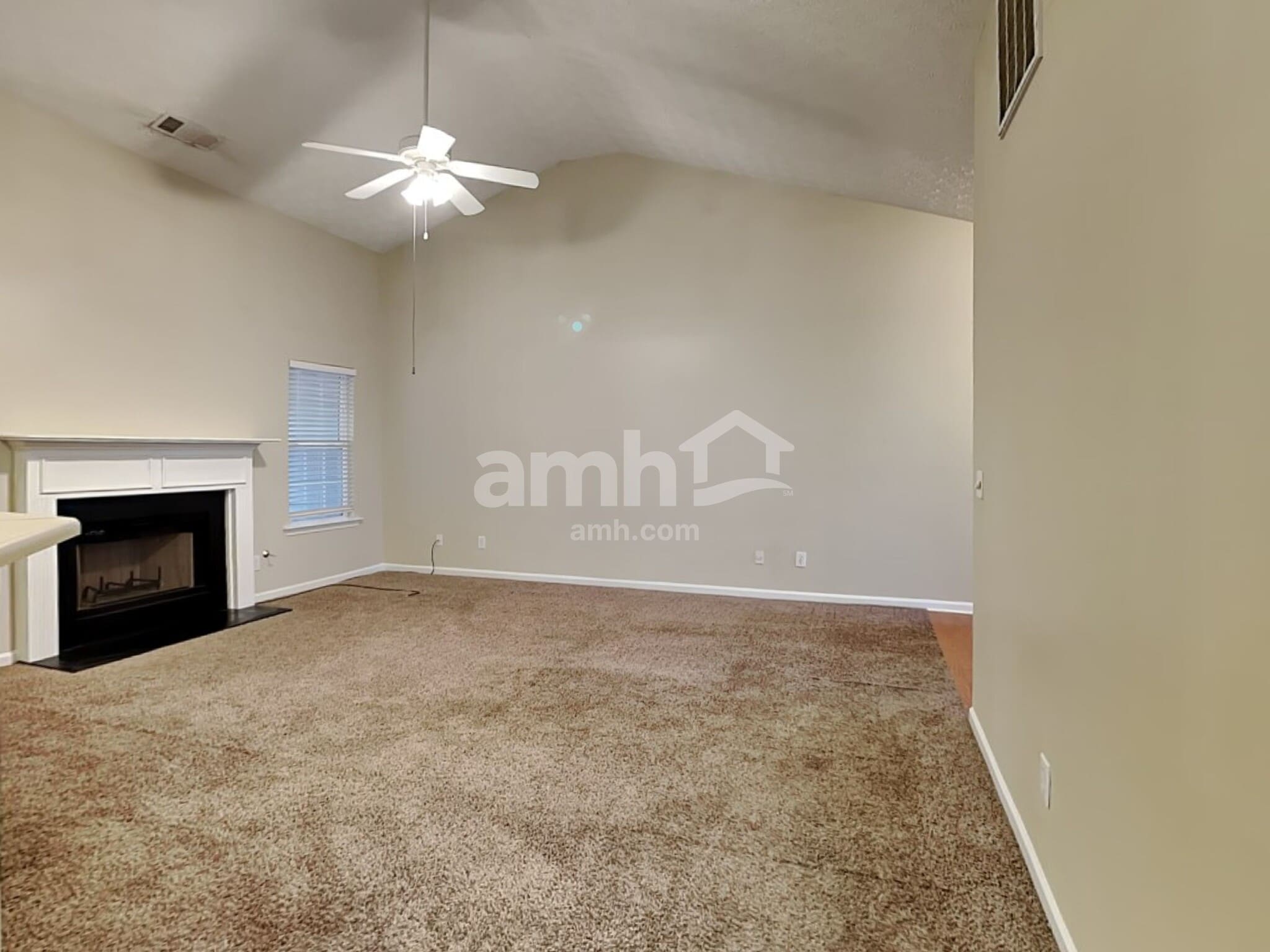 Building Photo - 5455 Yellow Pine Dr