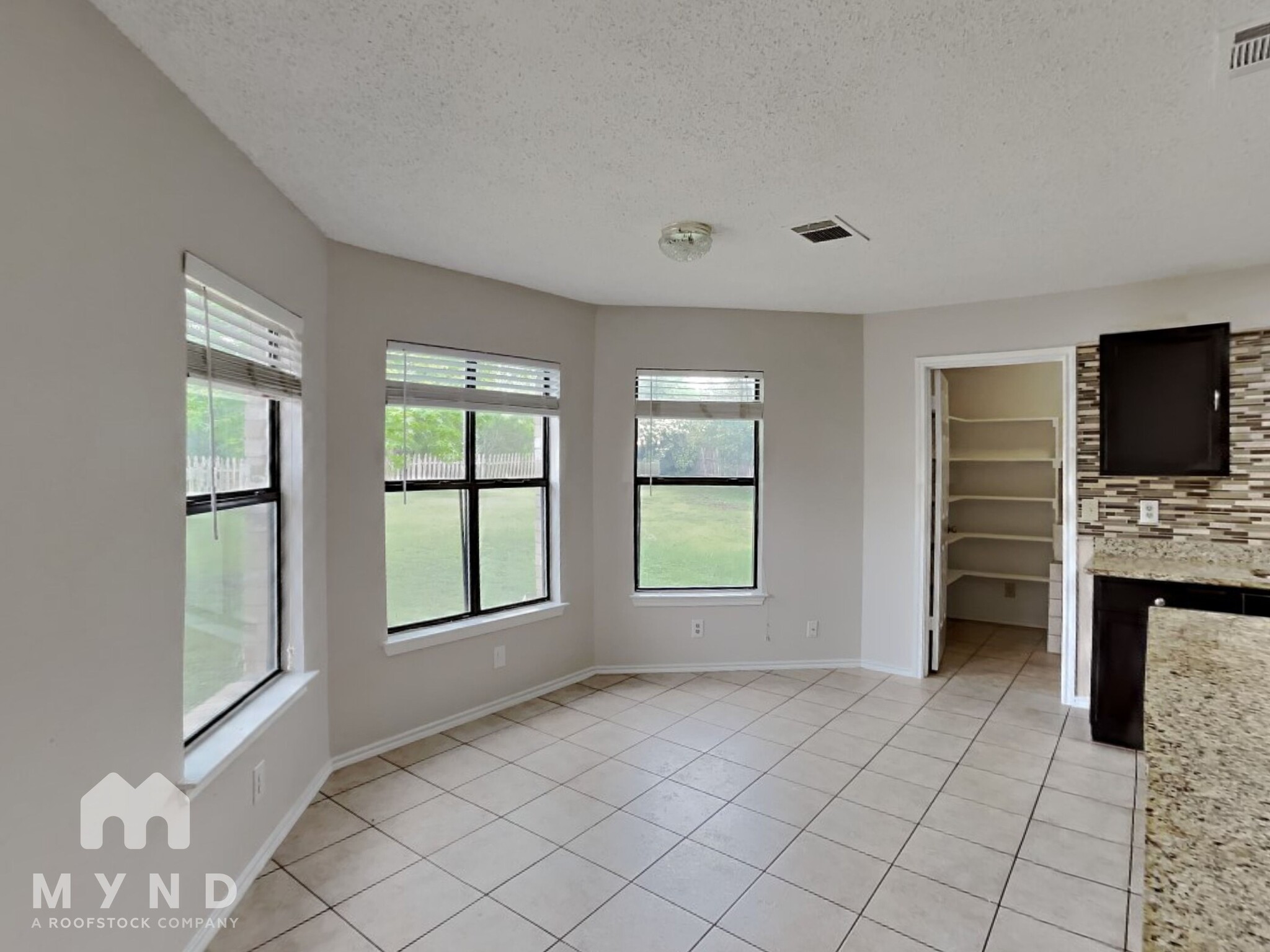 Building Photo - 2802 Redrock Trail