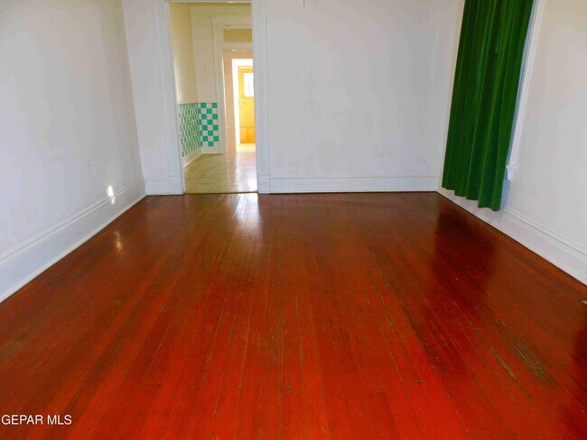 Building Photo - 1024 Upson Dr