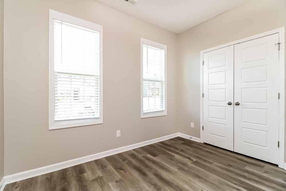 Building Photo - 53 Manito Pl