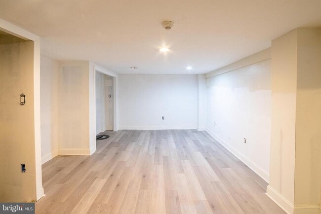 Building Photo - 2504 S Broad St