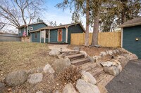 Building Photo - 1414 W Northeast Shore Dr