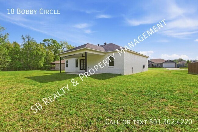 Building Photo - 18 Bobby Cir