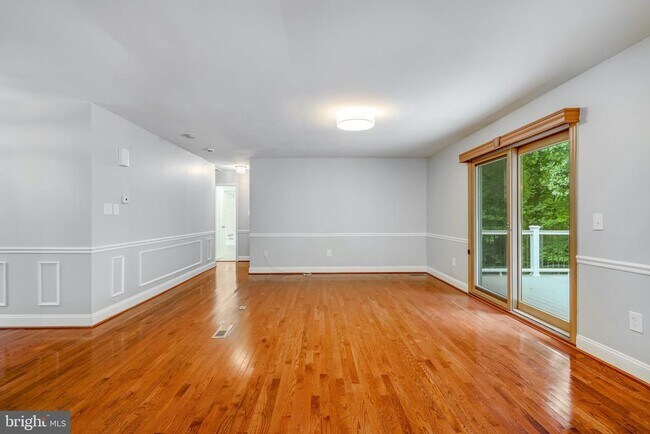 Building Photo - 9622 Cinnamon Creek Dr