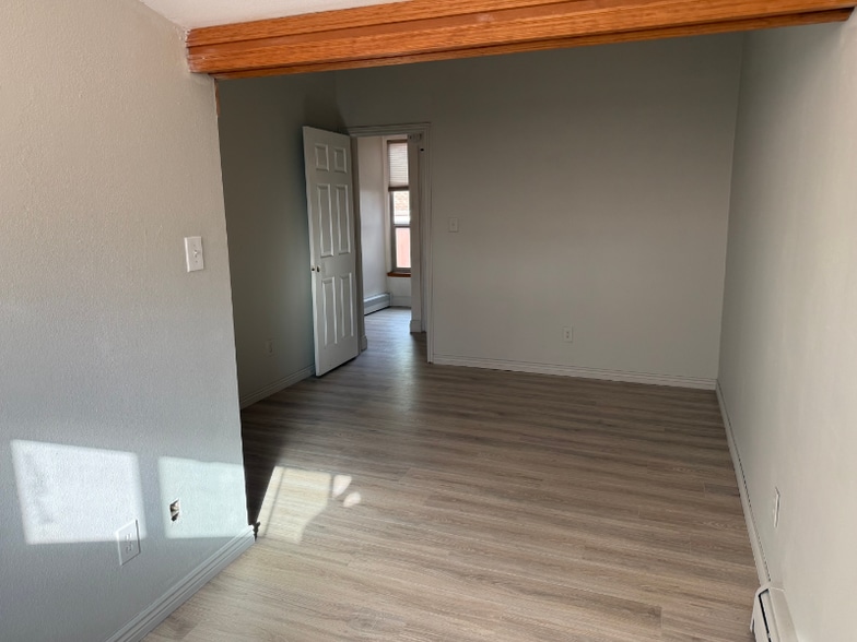 Building Photo - 4433N Carefree