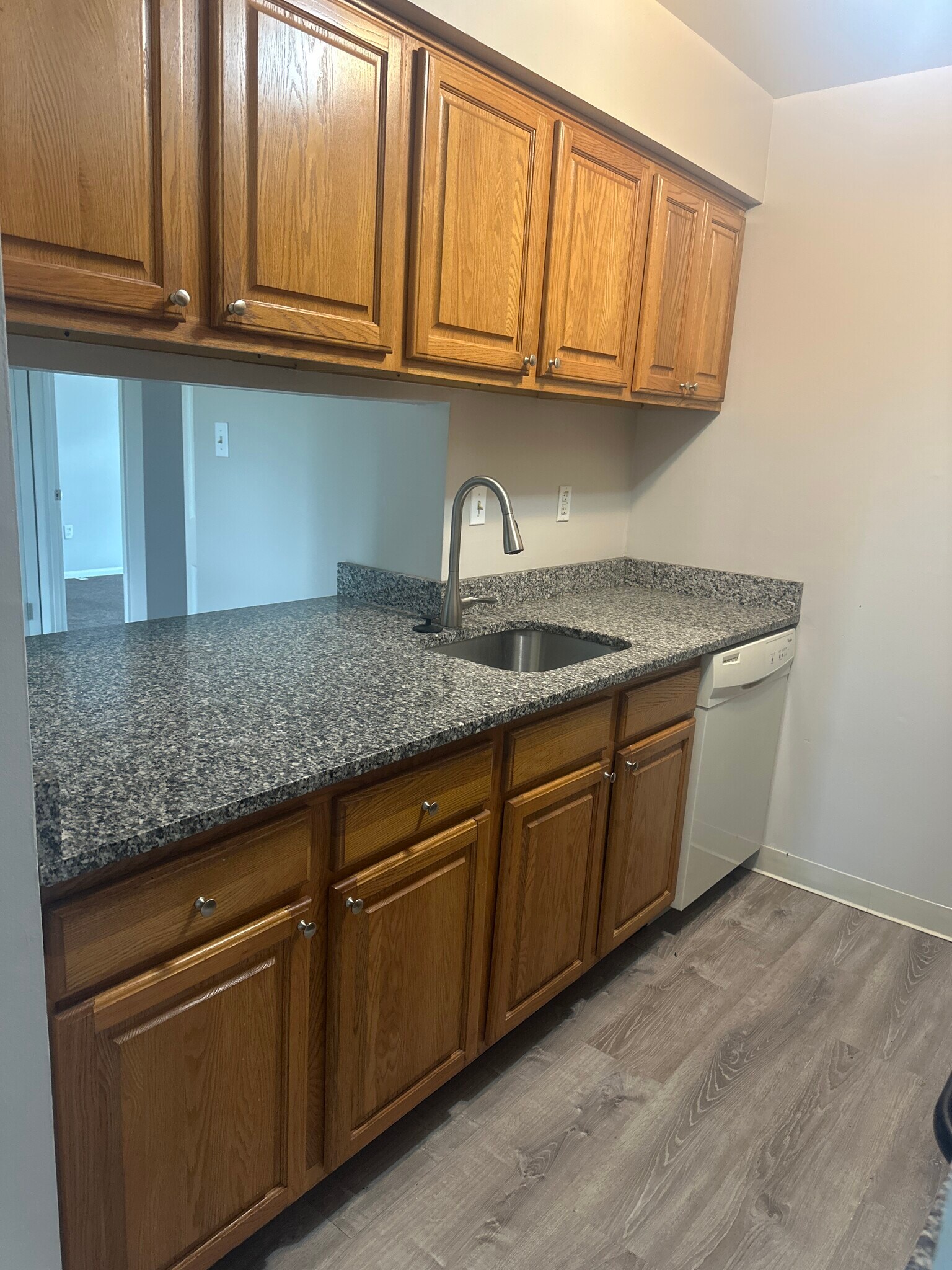 Granite counter tops - 3 Baylis St