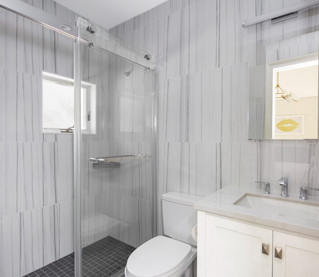 Building Photo - 6 Clover Leaf Ln