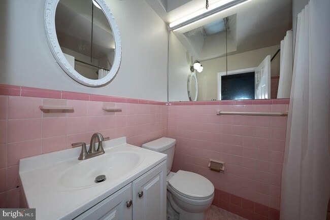 Building Photo - 130 Ivy Ct