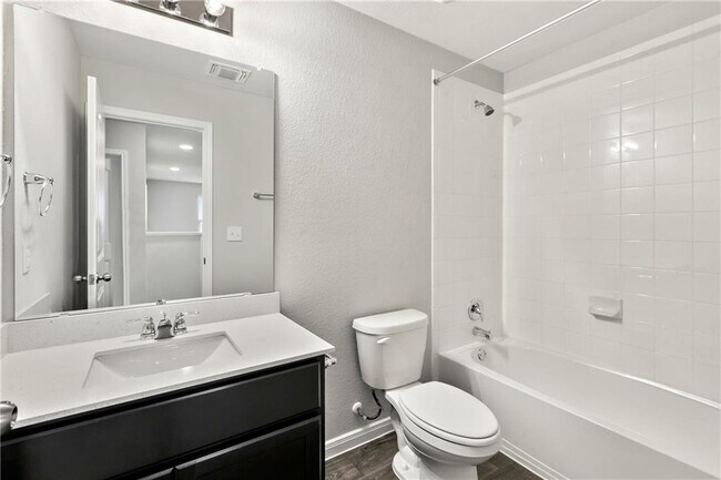 Building Photo - 14015 Macquarie Dr