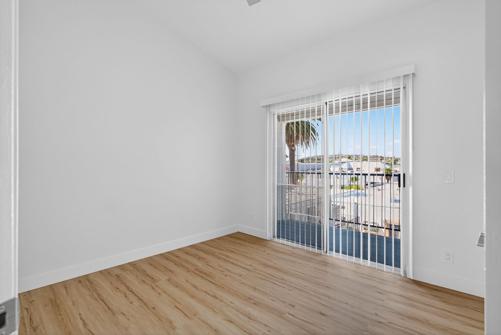 Building Photo - 1066 Coronado Ave