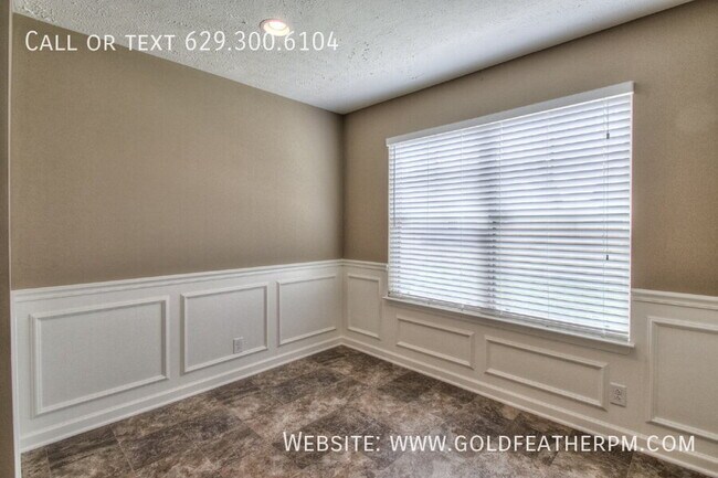 Building Photo - 3353 Tourmaline Dr