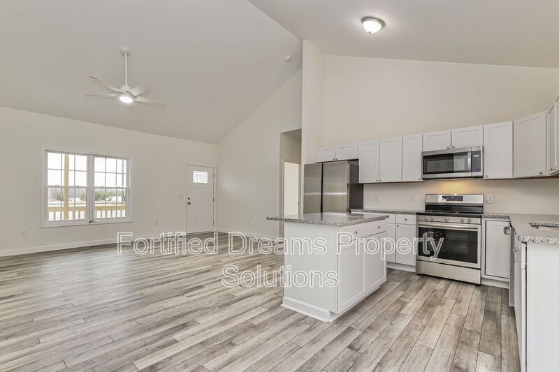 Building Photo - 408 N Smith St