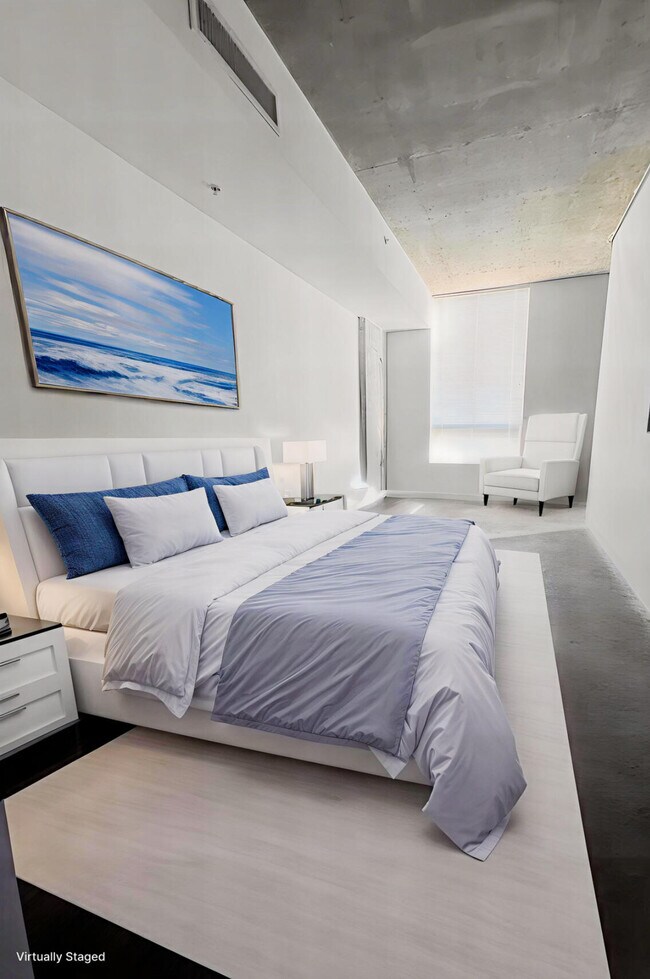 Building Photo - 300 S Australian Ave