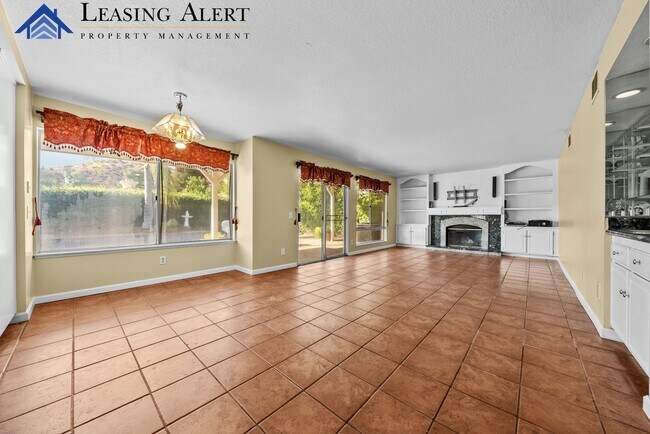 Building Photo - 28801 Shadow Valley Ln
