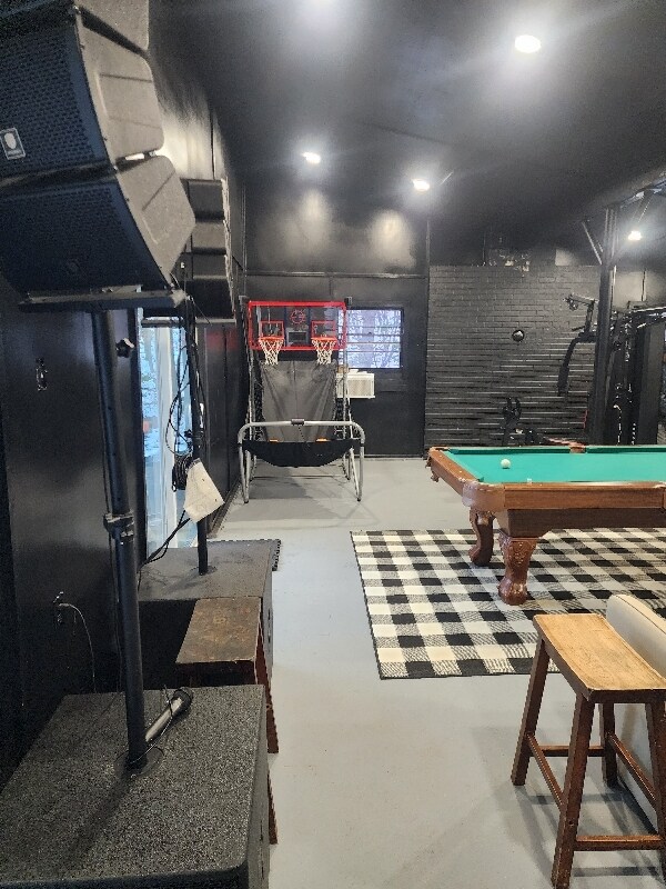 Building Photo - 3780 Highland Turnpike