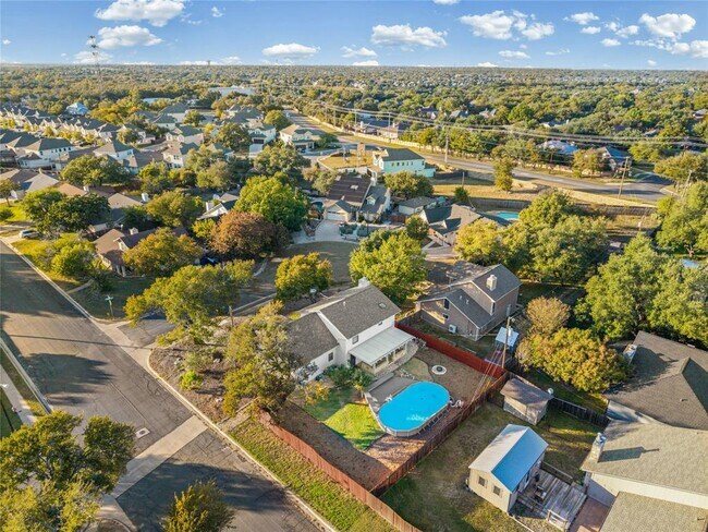 Building Photo - 1801 Broken Shoe Cove
