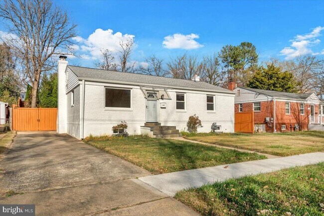 Primary Photo - 4715 Boiling Brook Pkwy