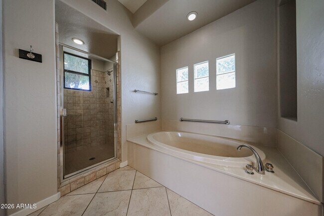 Building Photo - 1710 W Bartlett Way