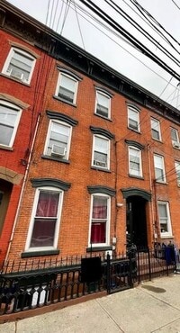Building Photo - 334 Communipaw Ave