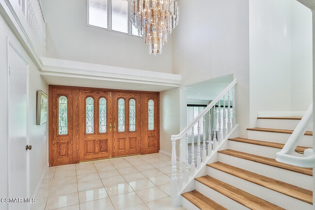 Building Photo - 4082 Avenida Verano