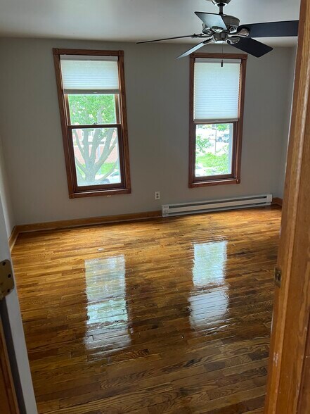 Building Photo - 1215 23rd St