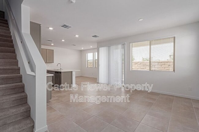 Building Photo - 4740 S Ferric