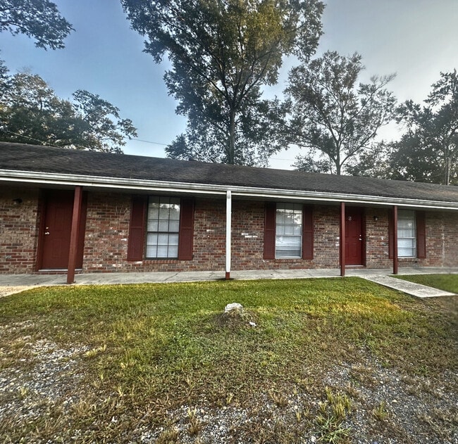 Primary Photo - 45147 Durbin Rd