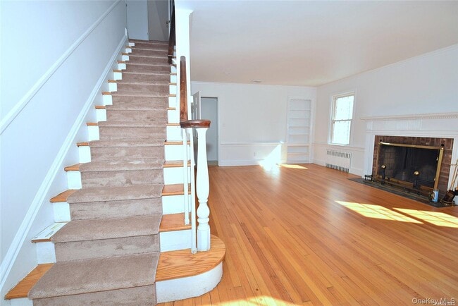 Building Photo - 27 N Lewis Pl