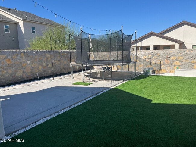 Building Photo - 429 Soleil Rd