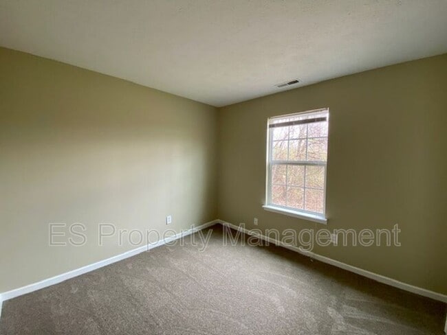 Building Photo - 3511 Lisa Cir