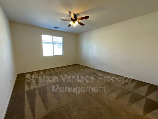 Building Photo - 3432 E Russell St