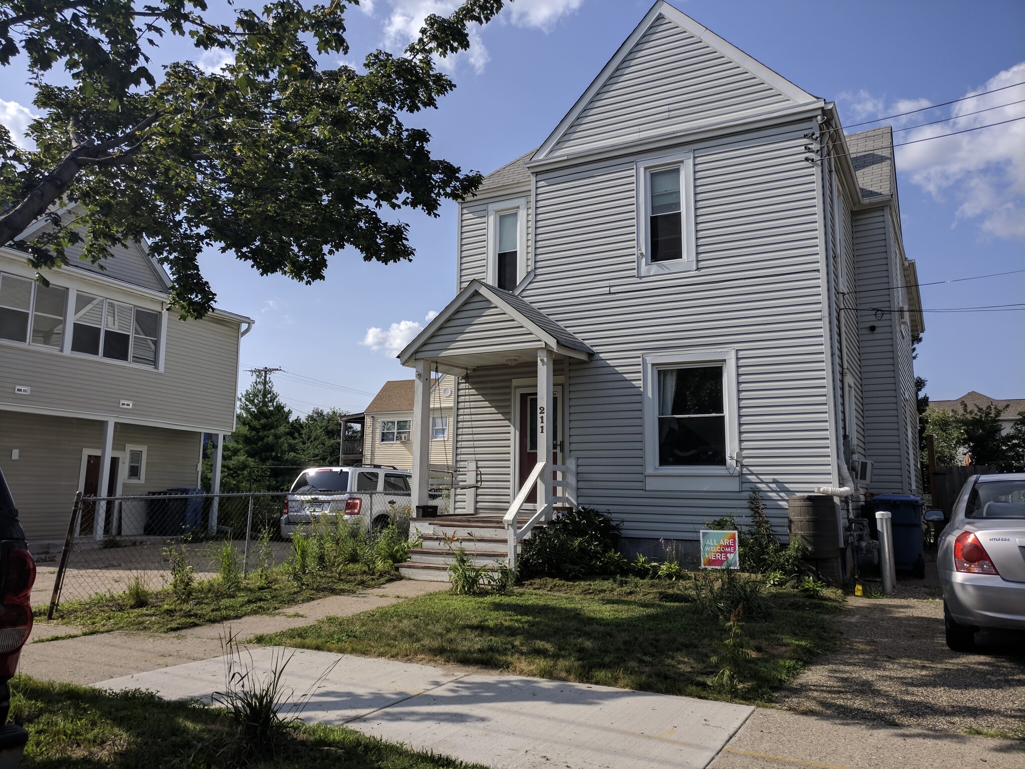 Building Photo - 211 17th Avenue Northeast