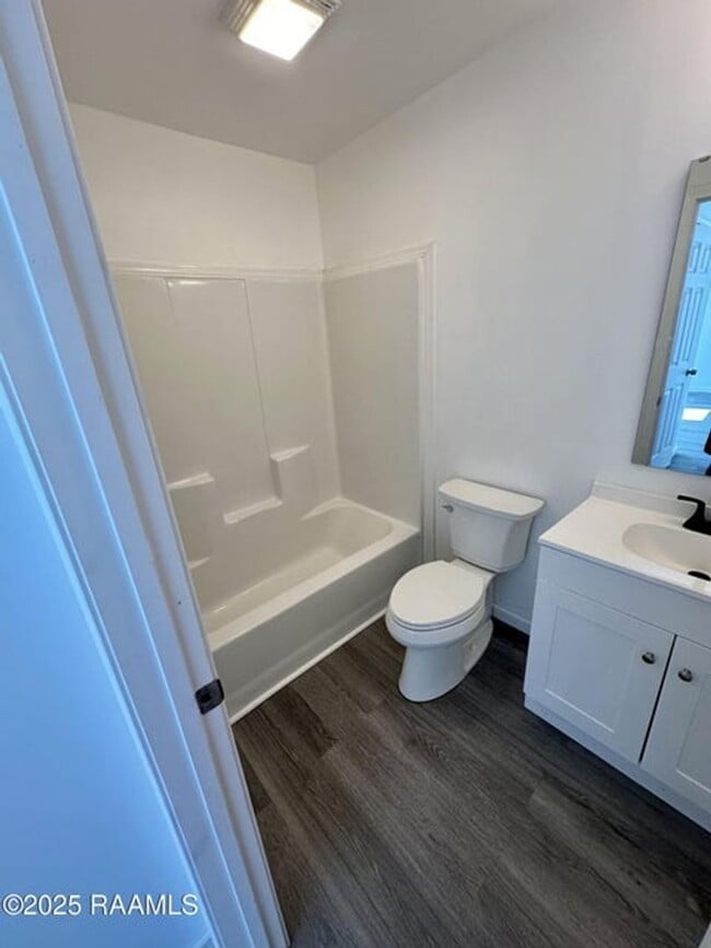 Building Photo - 216 Marigny Cir