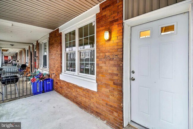 Building Photo - 4835 N 15th St