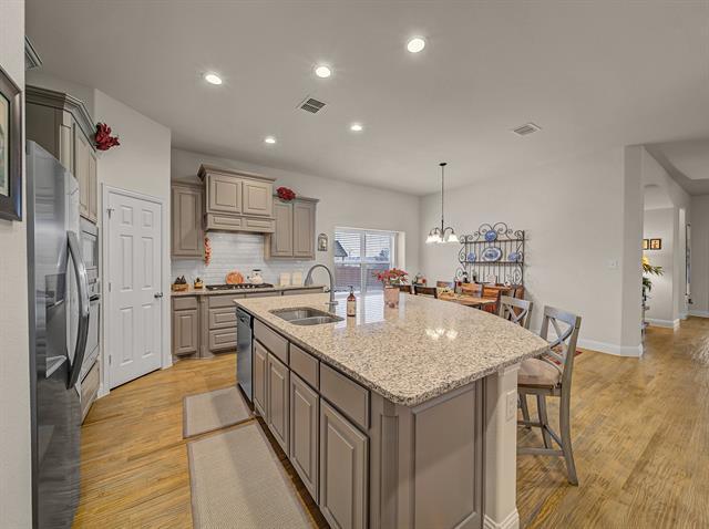 Building Photo - 5729 Spirit Lake Dr