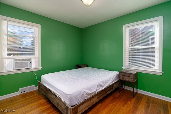 Building Photo - 4880 Anderson Rd