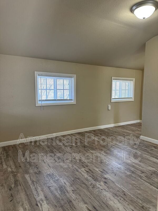 Building Photo - 3605 1/2 E 16th St-