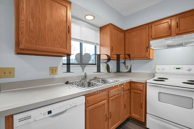Building Photo - 1726 River Bend Rd