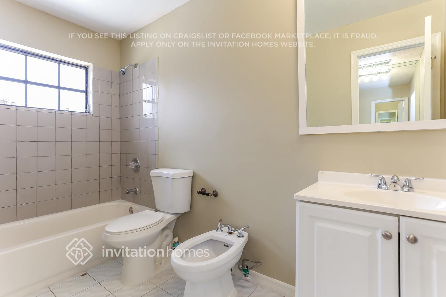 Building Photo - 5790 SW 156th Ct