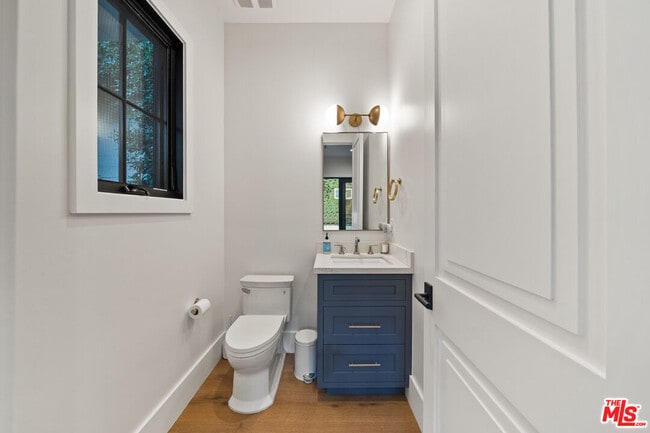 Building Photo - 15645 Woodvale Rd