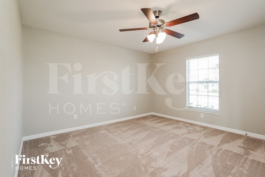 Building Photo - 1114 SW 41st Terrace