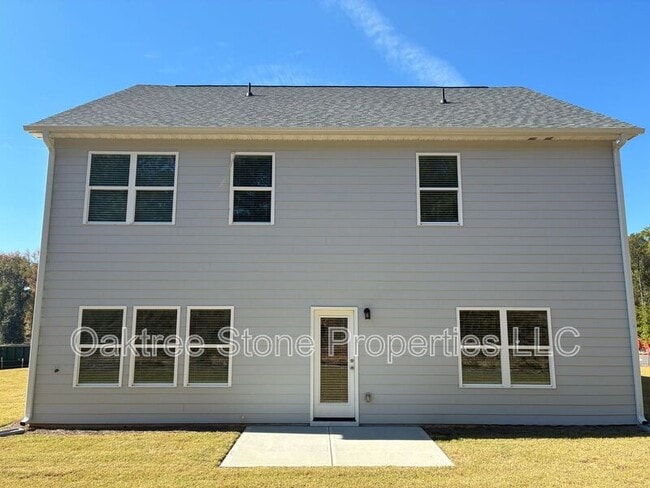 Building Photo - 3378 Skyland Dr