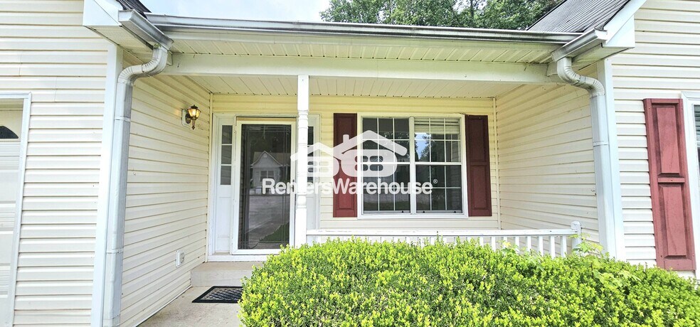 Building Photo - 5785 Creekside Dr