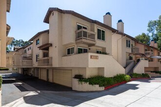 Building Photo - Upgraded 1 Bed 1 Bath 2 Story Townhome in ...