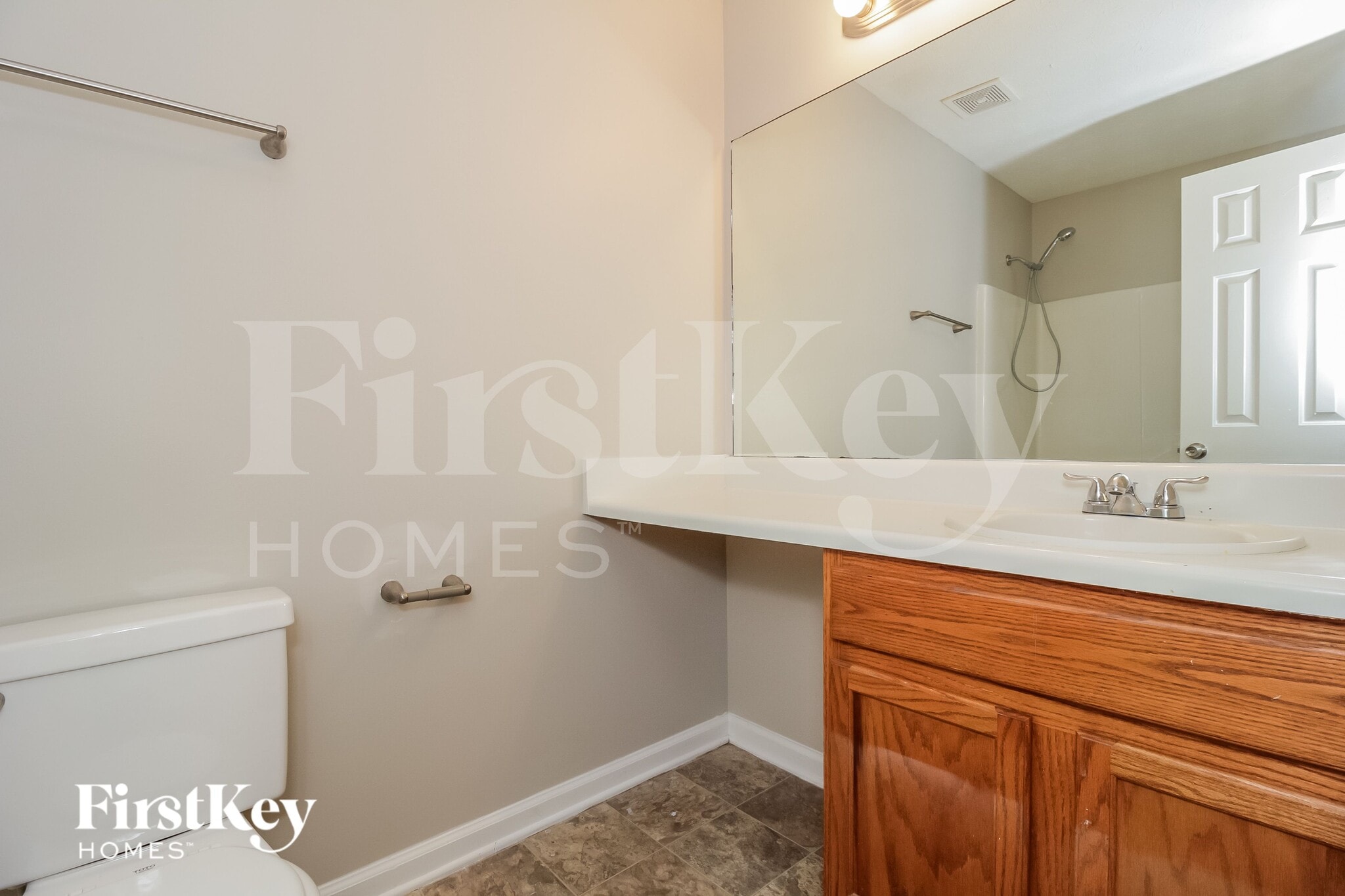 Building Photo - 216 Silverthorne Pass