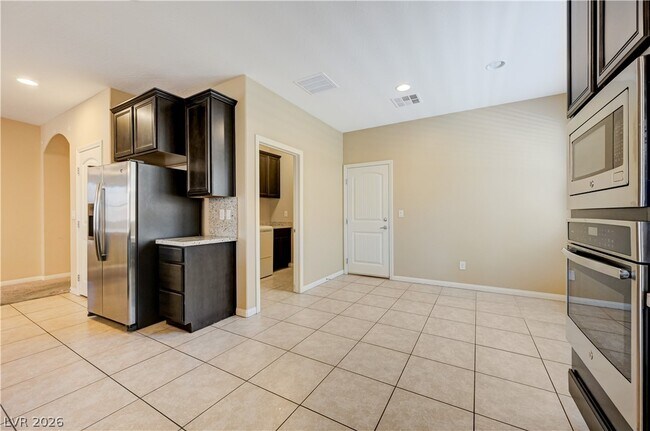 Building Photo - 6173 Barby Cove St